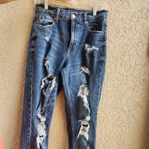 Aeropostale distressed Mom Jean (Size 6 REG)